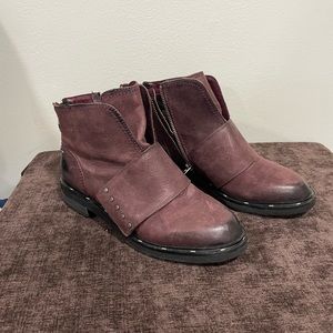 OTBT Women's Frontage Mid-Shaft Boots - Eggplant - 6.5 M US